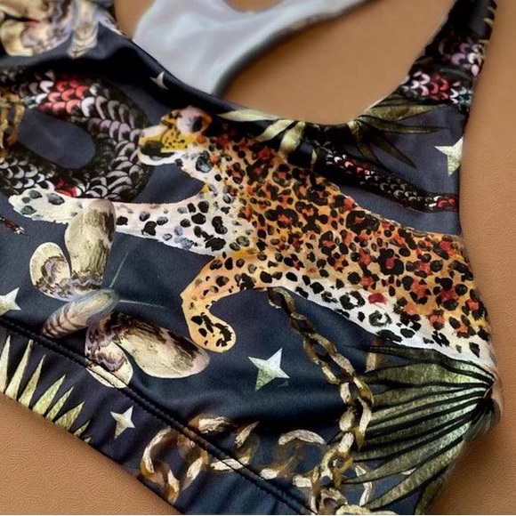Crush It Yoga Sports Bra in Jaguar Jungle Yoga Bitch NWT - Picture 2 of 7